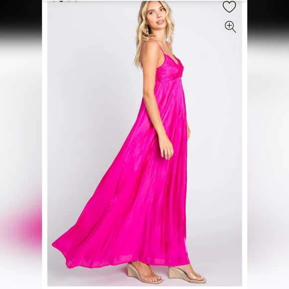 STORIA Fuchsia Sleeveless Front Twist Satin Maxi Dress. Size Medium - Picture 3 of 15